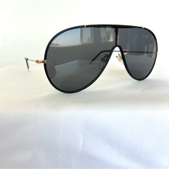 TOM FORD TF671 Mack Black Leather Rose Gold Metal Frame Aviator Large Sunglasses - Picture 4 of 16